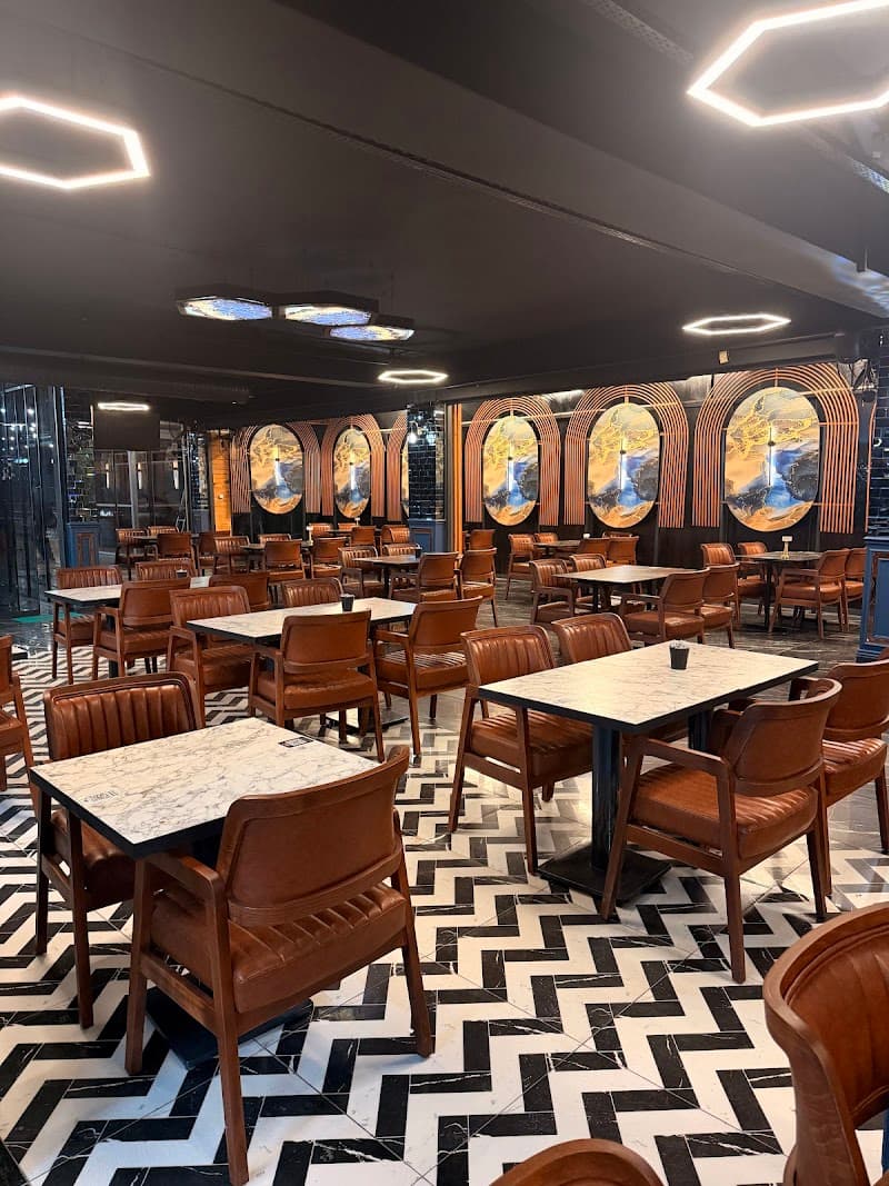 Zez Lounge — Tatlı & Pastane Küçükçekmece